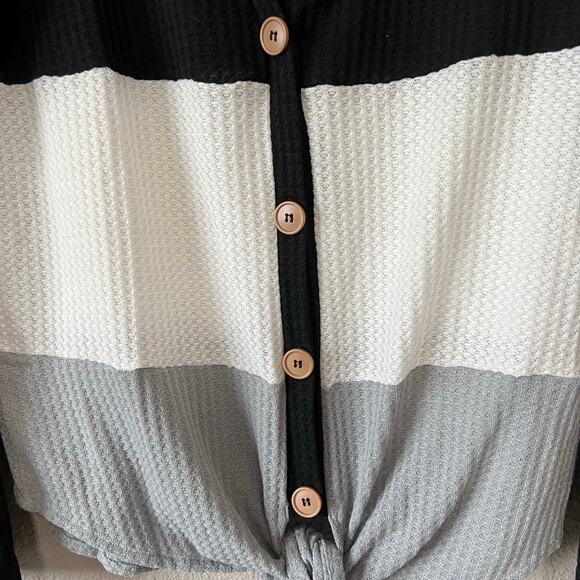 Color Blocking Button Down Tie Front V-Neck Waffle Knit Womens Long Sleeve Top - Picture 4 of 9